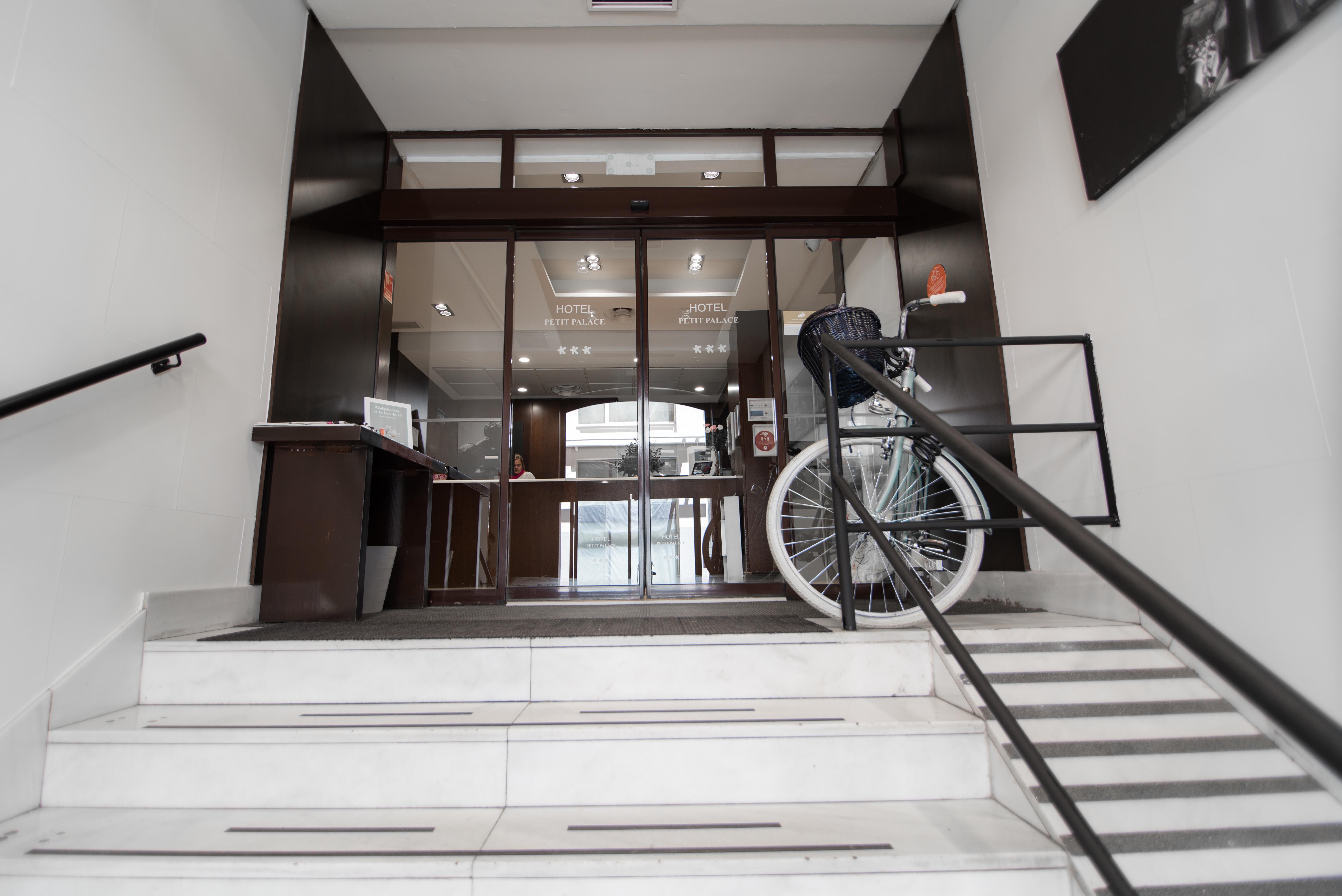 Petit Palace Cliper-Gran Via Madrid Exterior photo